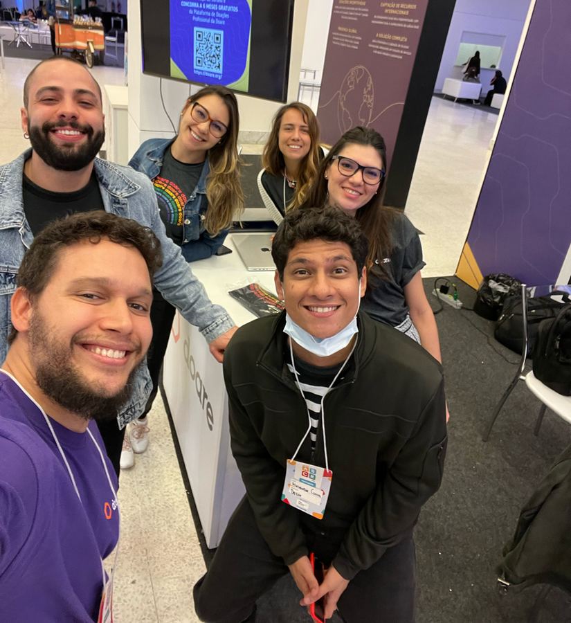 Time Doare no estande, foto de grupo